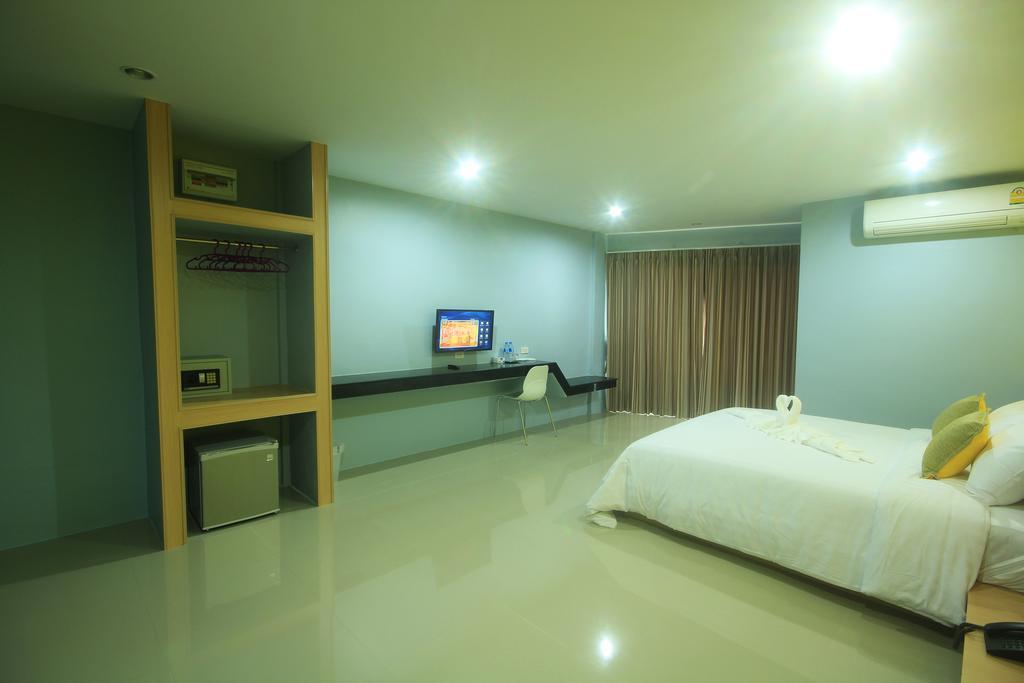Punfun Apartment Nakhon Si Thammarat Esterno foto